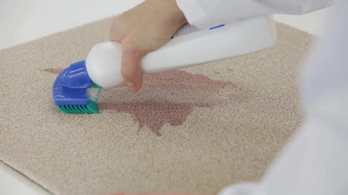 Dr. Beckmann Tapijtvlekkenborstel - Tapijtreiniging - Tapijt Vlekverwijderaar Met Borstel - Schoon Tapijt - Dierenvlekkenverwijderaar - Afbeelding 4